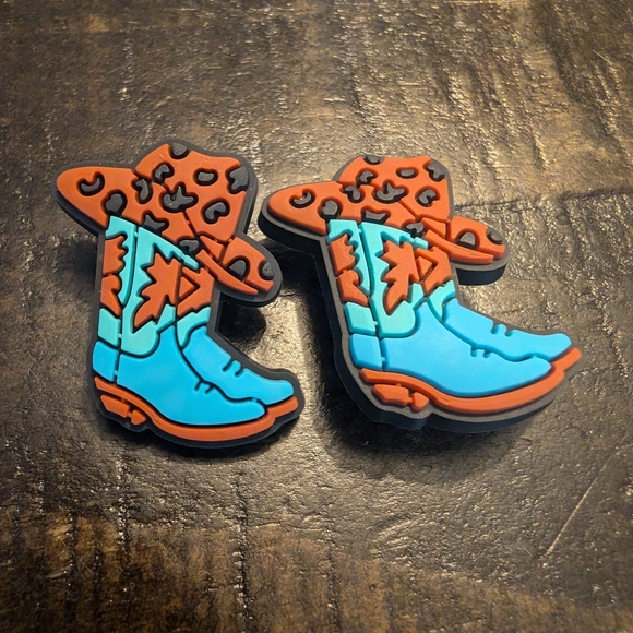 🛍️4 For $15🛍️Jibbitz CROCS Blue and Brown Boot Charms - Picture 1 of 5